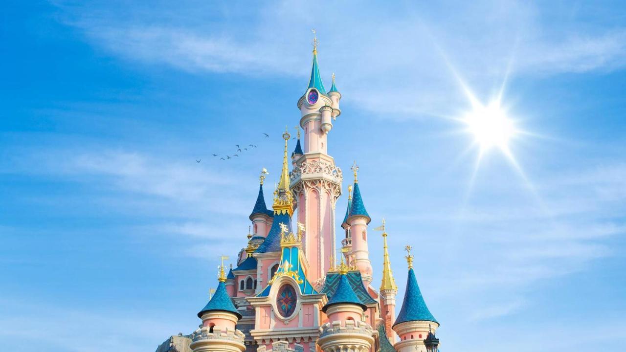 A 3 Minutes De Disneyland Montévrain Exteriör bild